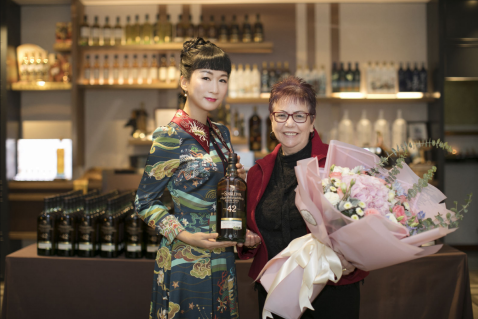 恭贺两载辉煌 周年共品佳酿 骏盈酒业威士忌精品店迎二周年庆 恭贺两载辉煌 周年共品佳酿 骏盈酒业威士忌精品店迎二周年庆