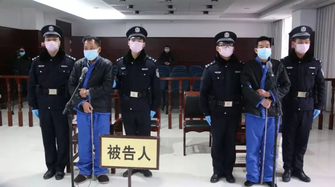 【人民法院报】抢劫防疫工作人员，判刑！