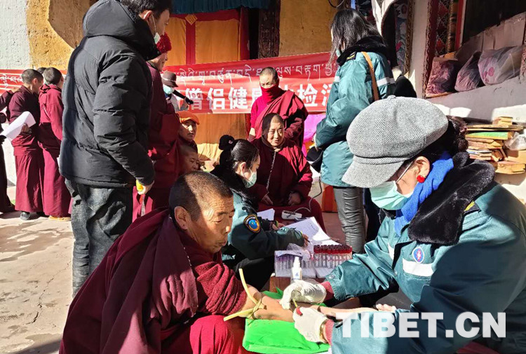 （导航甘孜，移动端）四川省甘孜县免费健康体检进寺庙