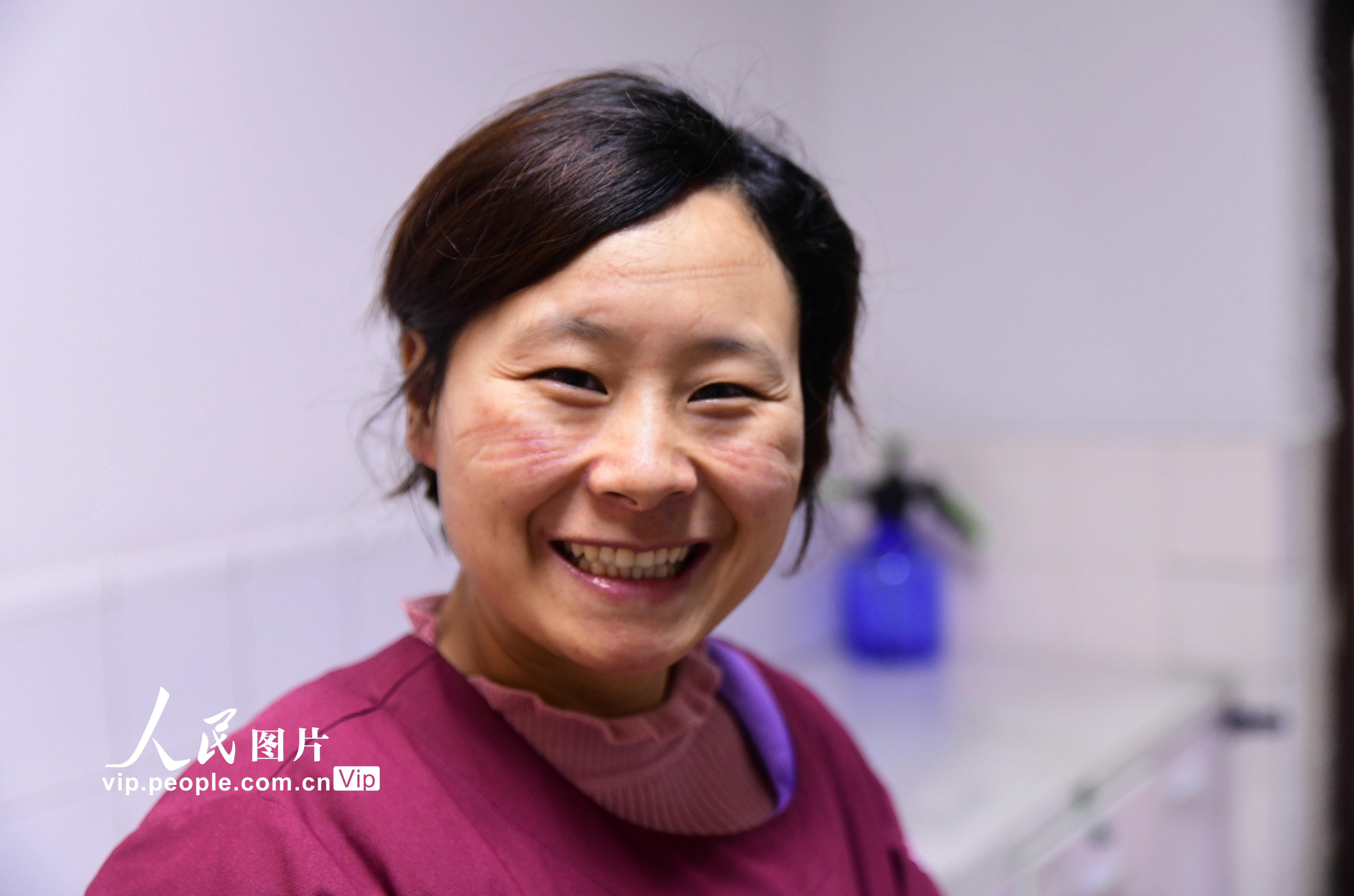 「人民网」逆行的抗“疫”天使