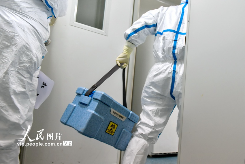 「人民网」逆行的抗“疫”天使