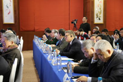 （导航成都）第三届读懂中国国际会议召开 中可高端水品牌荣膺“会议指定用水”