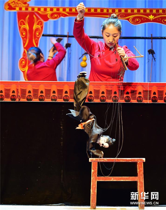 福建省連城県の名物・マリオネット まるで生きているかのような動き