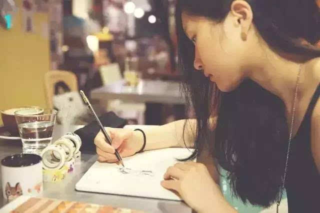 迫力あるタッチの酉年用絵画作品　アップル公式サイトのホーム画面に採用