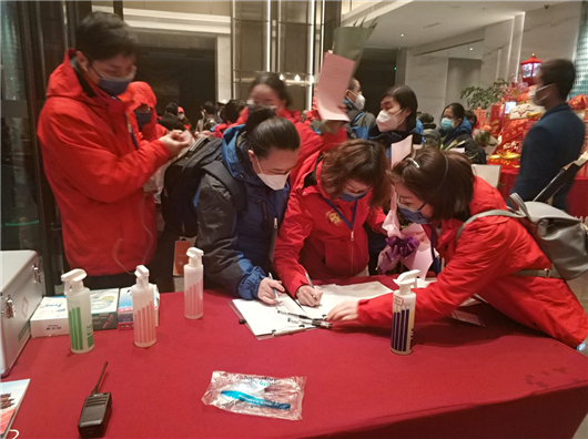 【湖北】湖南省医疗队38名医护人员抵达麻城市