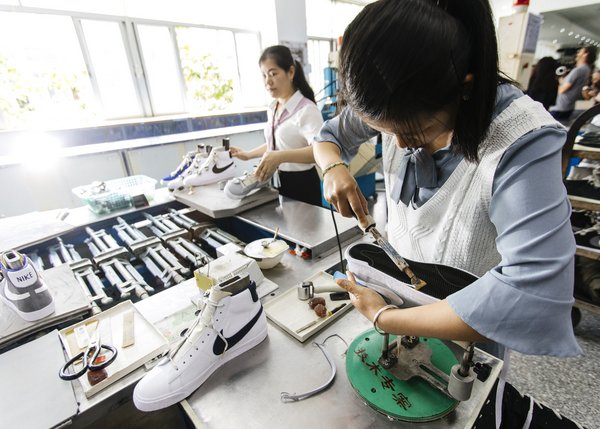 位於江西向塘镇的耐克签约工厂