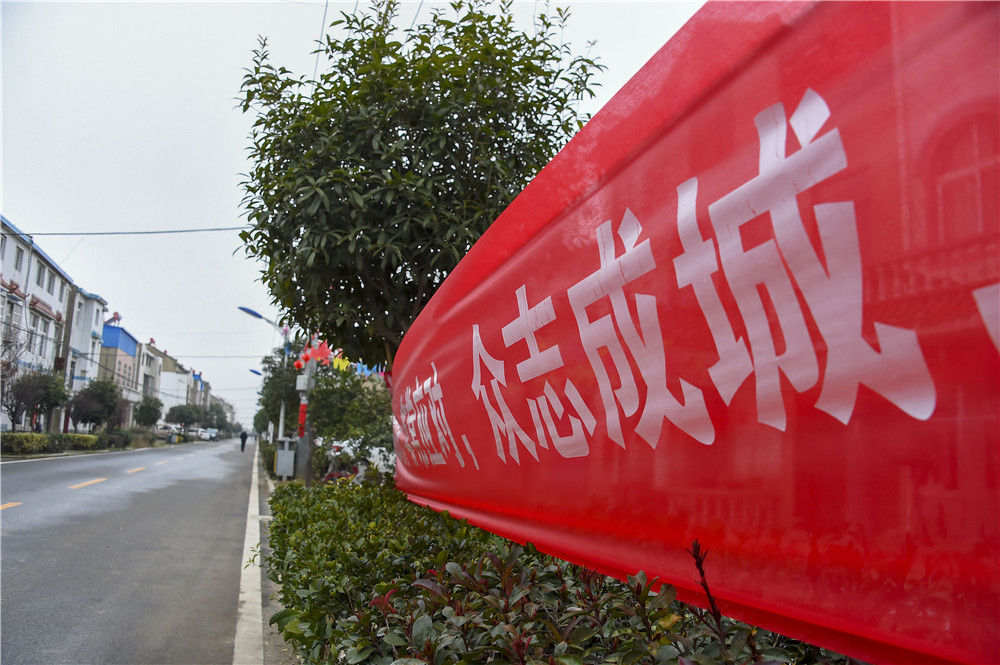 【新华网】农村战“疫”如何攻坚？——来自湖北农村疫情防控一线