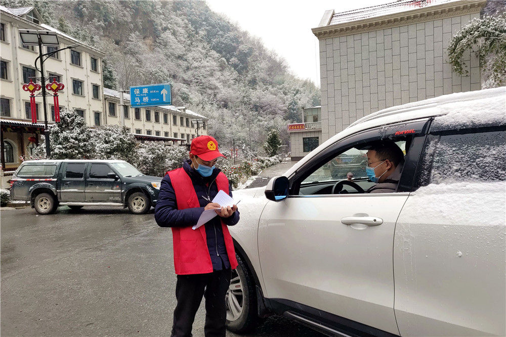 【新华网】农村战“疫”如何攻坚？——来自湖北农村疫情防控一线