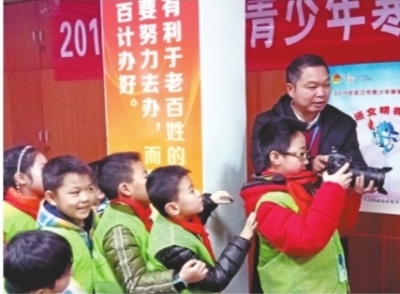 武汉：博物馆专家带领小朋友领略“礼乐文明”