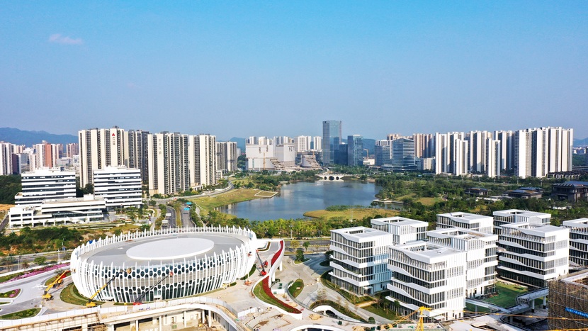 中新广州知识城全力打造"三集群两高地"