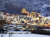 云南香格里拉：银装素裹美不胜收