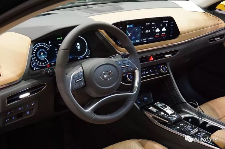 汽车频道【3月29日】【首页汽车资讯+要闻列表】现代全新索纳塔实车曝光