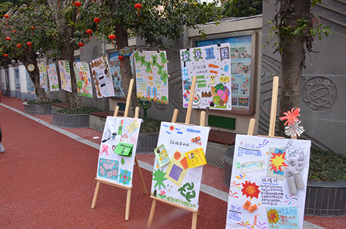 图片默认标题_fororder_“垃圾分类”宣传进校园----成都市城管委供图