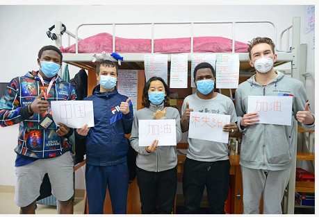 中国日报网■外国留学生用三国语言写信点赞“中国力量”