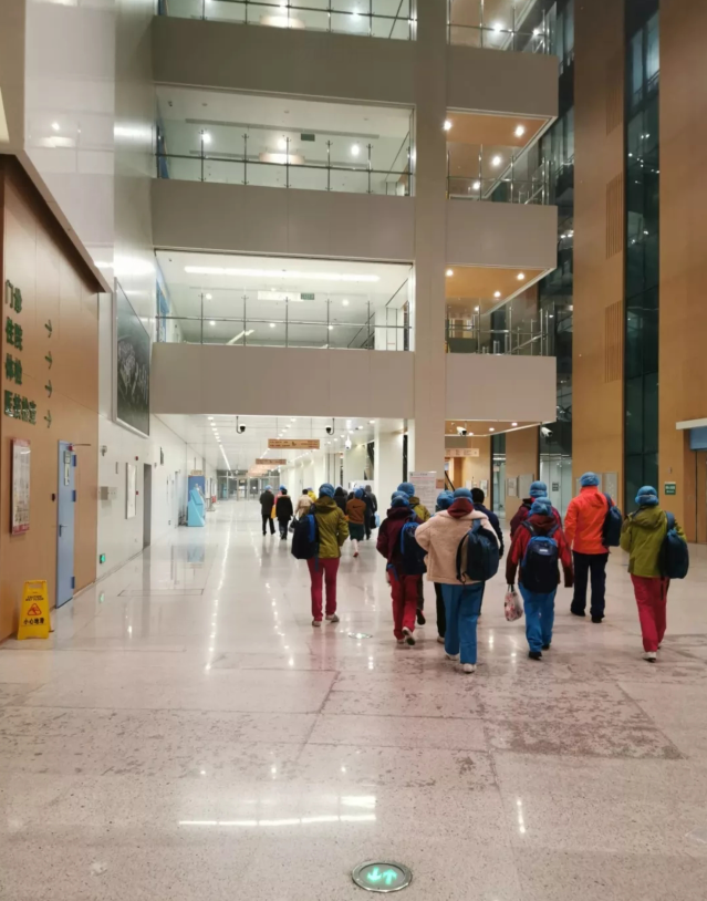 无锡日报@2·13战疫武汉日志|争分夺秒40个小时，病区满负荷