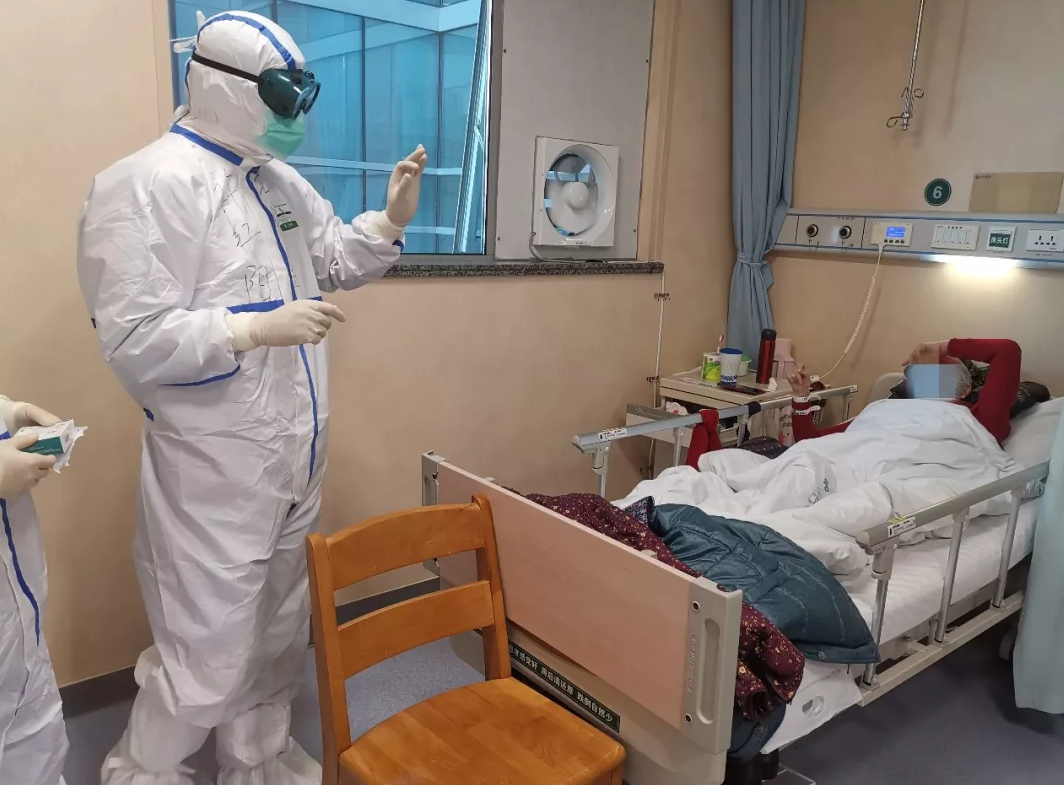 无锡日报@2·13战疫武汉日志|争分夺秒40个小时，病区满负荷
