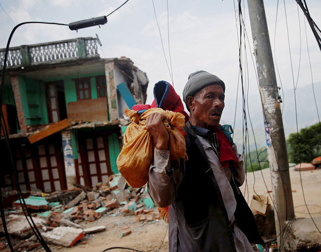 二次强震加重尼泊尔创伤 救援面临更大挑战