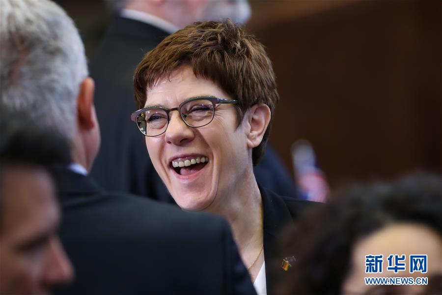 新华网：北约国防部长会议在布鲁塞尔闭幕