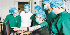 生死競速 前線戰“疫” ——來自重慶三峽中心醫院的報道