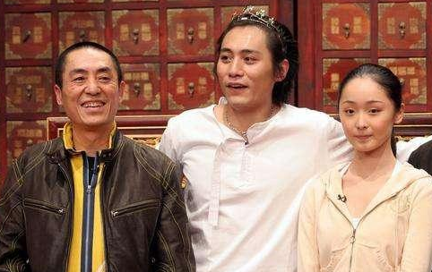 娱乐 滚动 >>正文    张艺谋干女儿--李曼 点击图片进入下一页