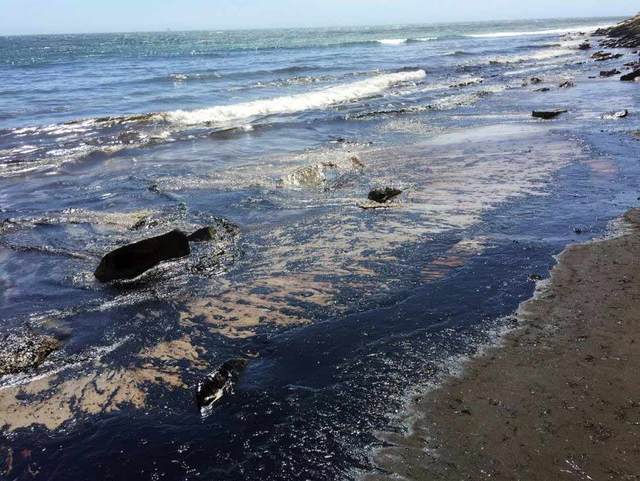 美加州南部海域发生漏油事故 污染带蔓延6公里