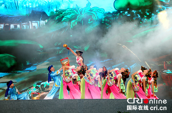 图片默认标题_fororder_民俗舞蹈《抢银水》(摄影-高志农)