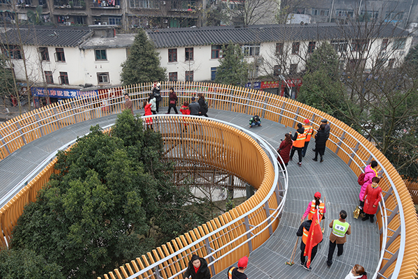 图片默认标题_fororder_游客游玩-（郑逸飞摄）