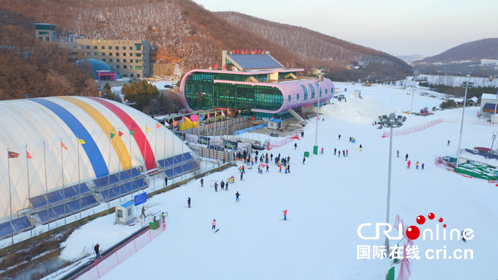 长春世茂莲花山滑雪场:14年老滑雪场"重获新生"