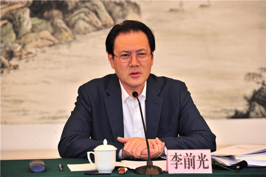 【湖北】【CRI原创】中国文联副主席李前光来湖北调研