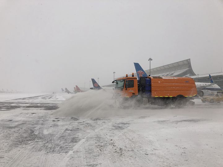 持续除雪，沈阳机场未因特殊天气原因取消航班
