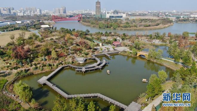 Pesona Taman Yangzhou Gamit Pelancong