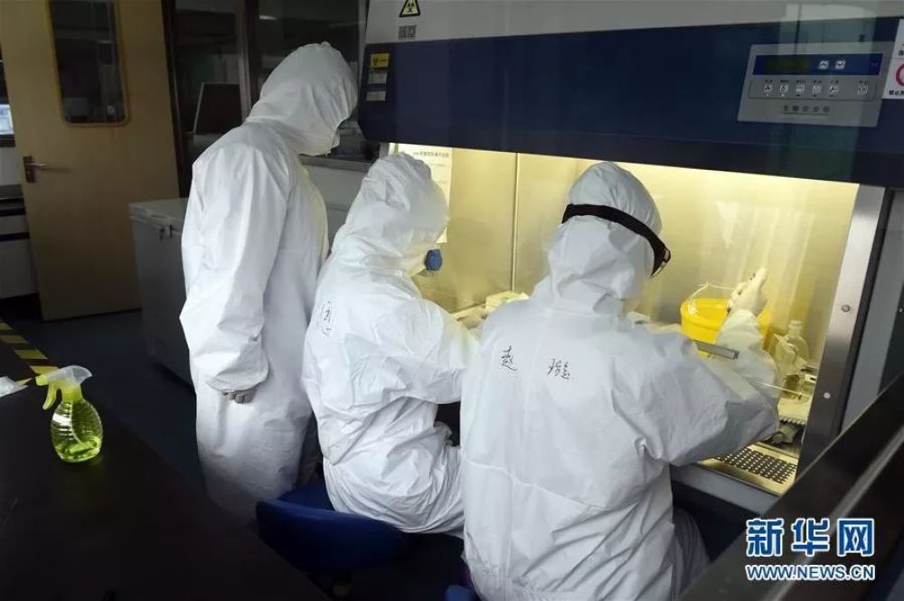 [新华社]献血救命！@新冠肺炎康复者 | 思客问答