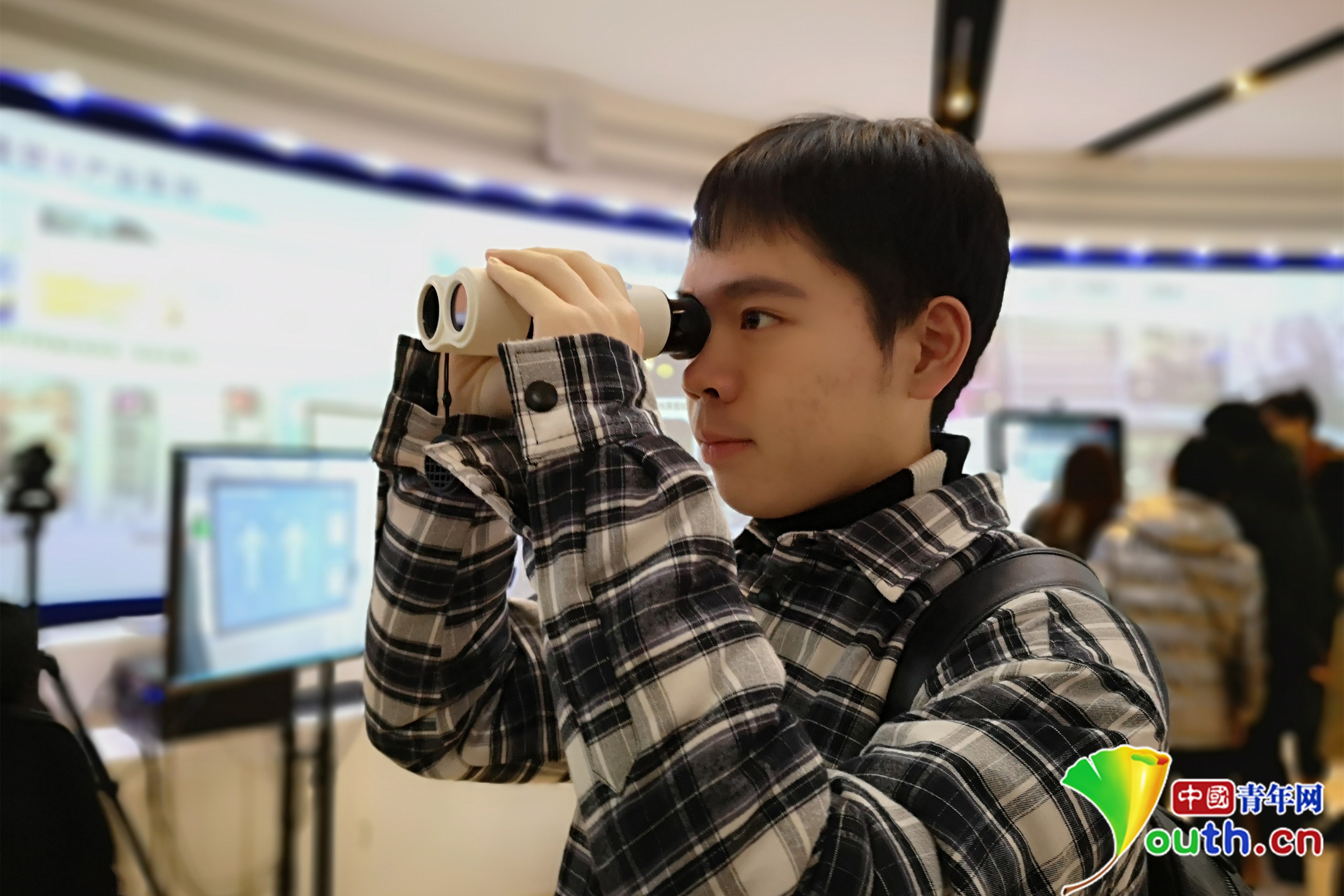心系家乡发展 清华北大学子在西安高新区考察学习 心系家乡发展 清华北大学子在西安高新区考察学习