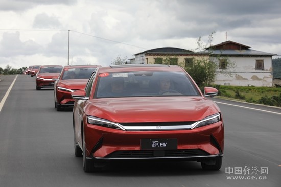 跃跃御市：C级车"转正"在即 比亚迪汉首破"三强"格局