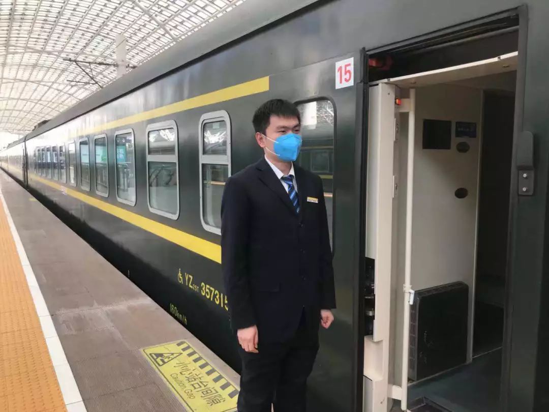 人民铁道报@“跨界”补位，筑起铁壁铜墙丨战“疫”中的铁路人