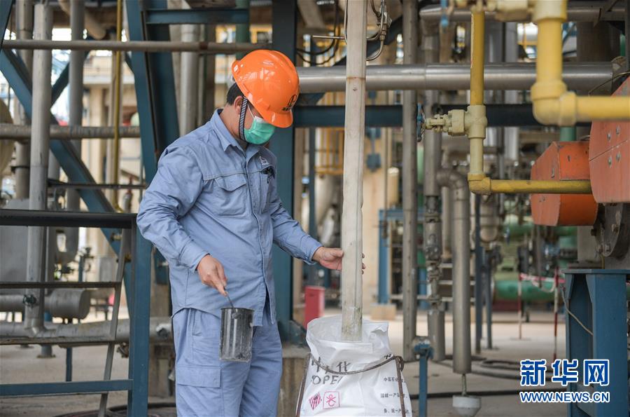 新华网@海南：企业转产助力防疫物资供给