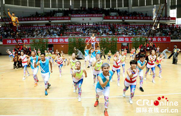 图片默认标题_fororder_《炫舞青春》（摄影-高志农）