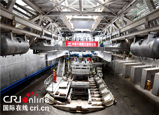 已过审（供稿 交通运输列表 CHINANEWS带图列表 移动版）南京长江第五大桥盾构机12月26日始发