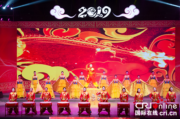 图片默认标题_fororder_2开场舞《鼓舞》（摄影-廖志全）