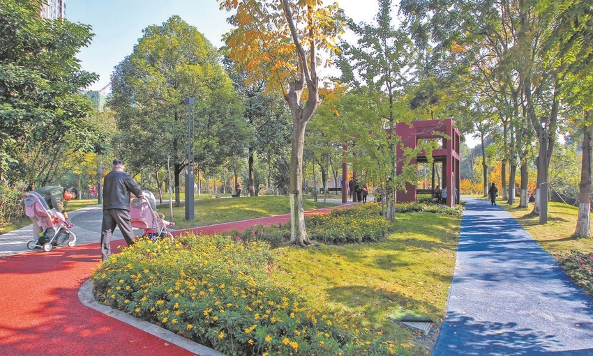 （今日热点3，导航成都，移动端）成都"两拆一增"增绿480万㎡ 相当于46个人民公园