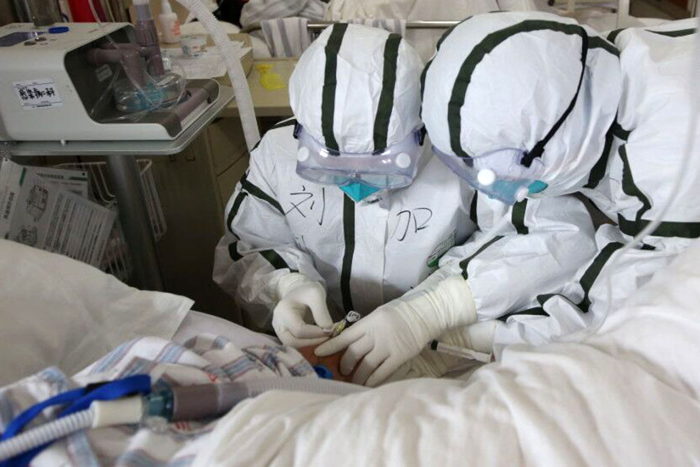 【新华社】解放军总医院第五医学中心全力救治新冠肺炎危重患者
