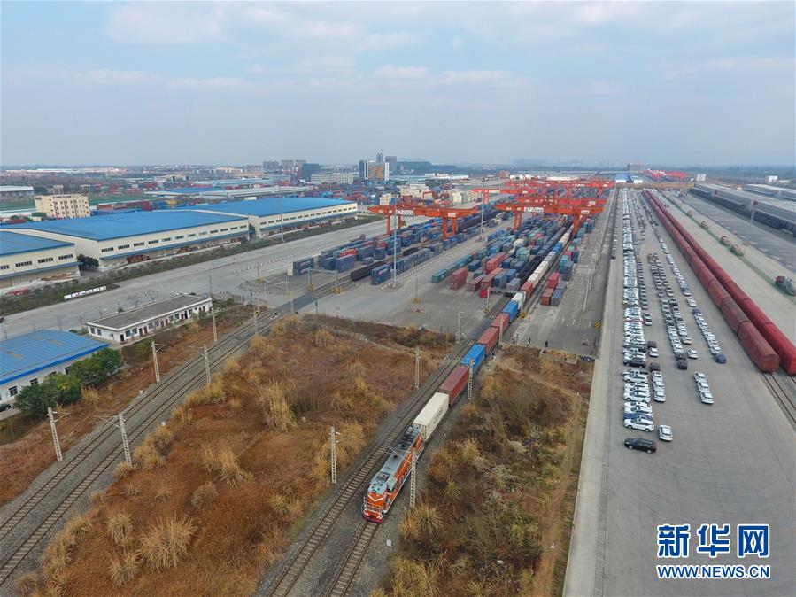 #新华网#中欧班列（成都）开行量较去年同期增长80%