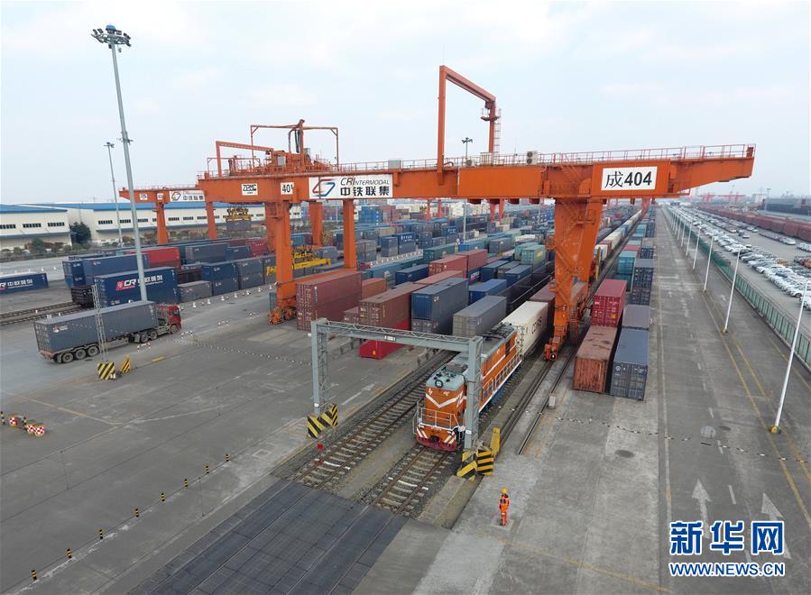 #新华网#中欧班列（成都）开行量较去年同期增长80%