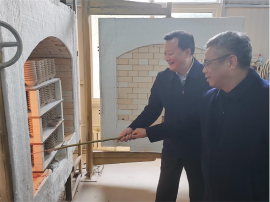 开封文化艺术职业学院与河南大学签署战略合作框架协议