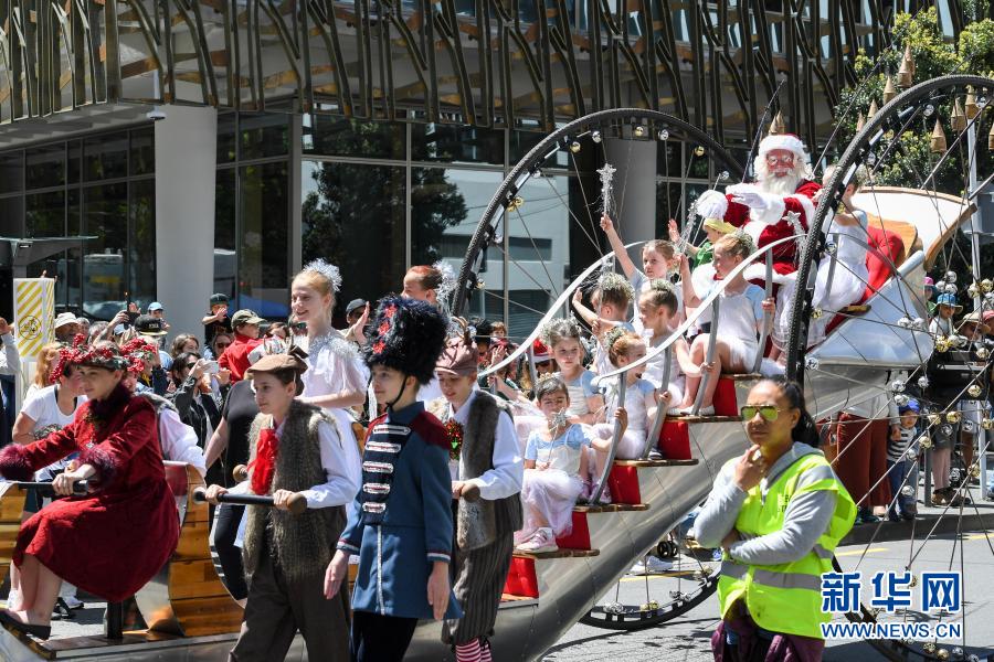 新西兰：惠灵顿举行迎圣诞游行