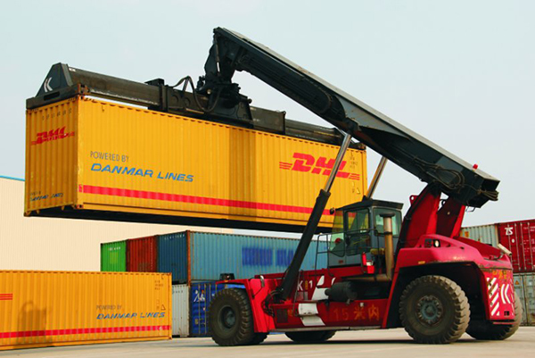 图片默认标题_fororder_成都国际铁路港繁荣场景