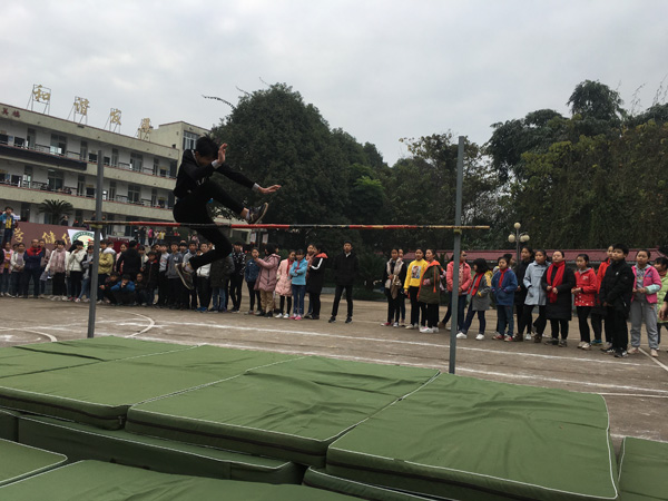 图片默认标题_fororder_跳高