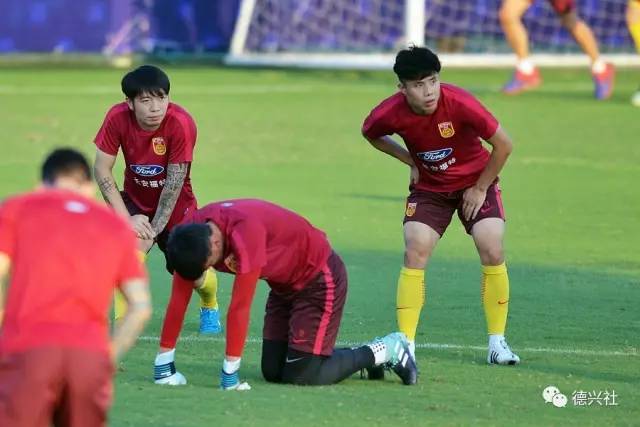 苟仲文钦点蔡振华现场督战国足 高层更关注足球