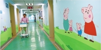武汉市六医院重开“乐园式”儿科病房 随处可见小猪佩奇