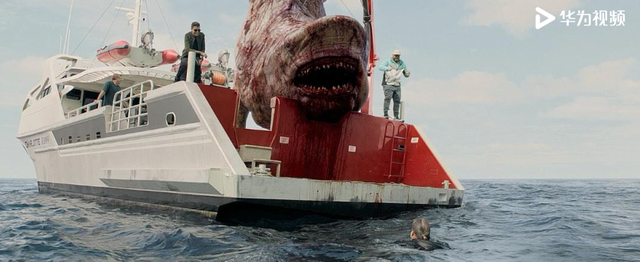 《巨齿鲨》重现人间再掀惊涛骇浪 生死对决一触即发 《巨齿鲨》重现人间再掀惊涛骇浪 生死对决一触即发
